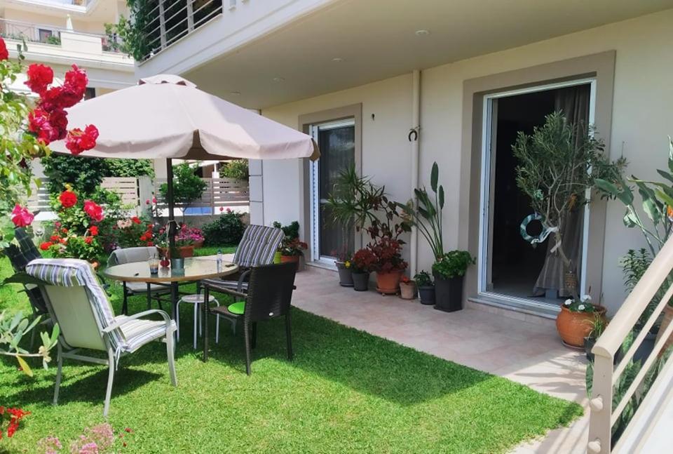 Apartamento Xrysa'S Garden Mesolóngion Exterior foto